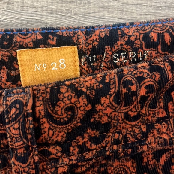 Pilcro and the Letterpress Serif Fit Mid Rise Stretch Corduroy Pants No.28 - Picture 4 of 11